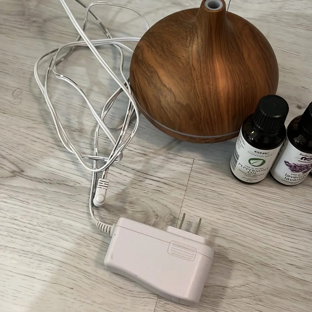 Essential Oil Diffuser - Picture 6 of 7